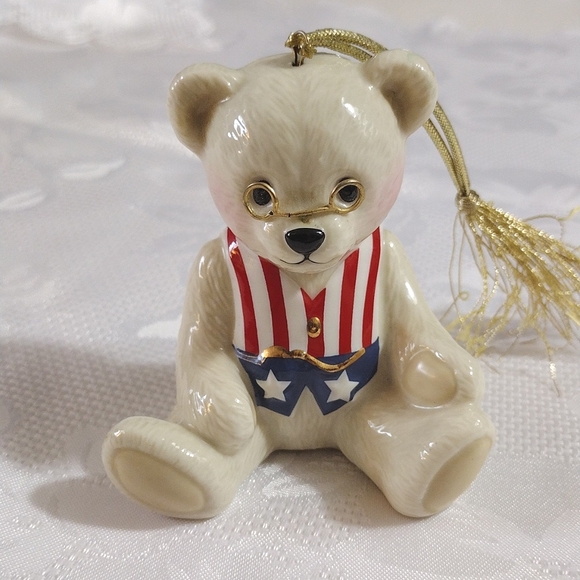 Lenox Teddy Bear - Picture 1 of 3